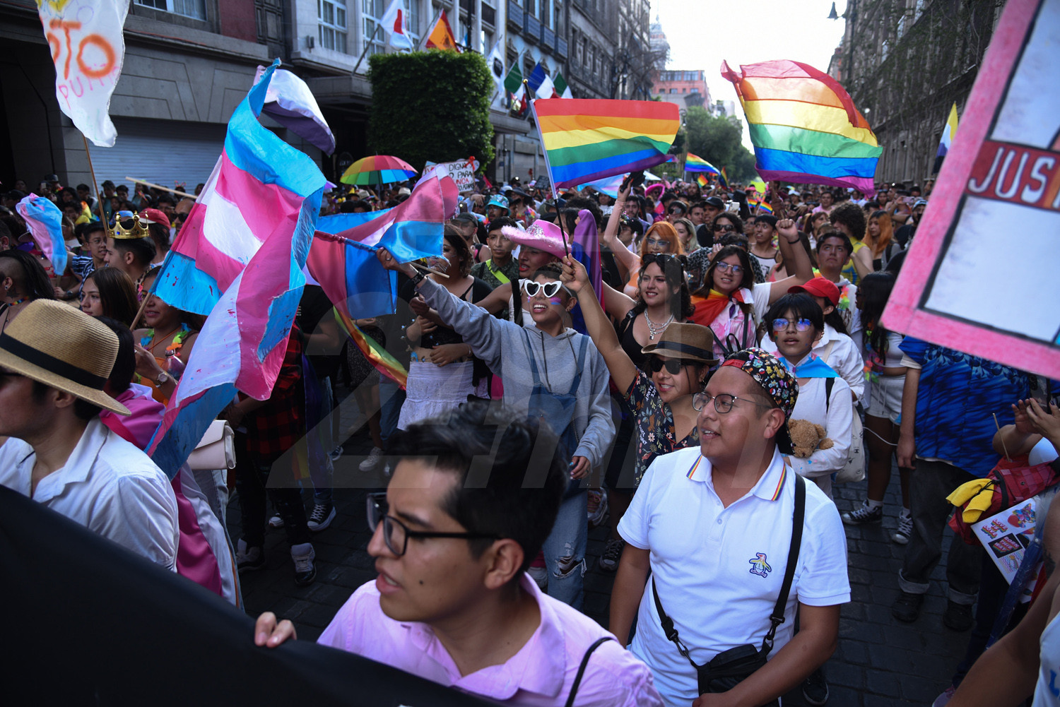 Pride CDMX 2023 Agencia 24mm